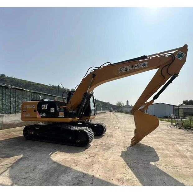 2023 كاتربيلر 320D2-43733460