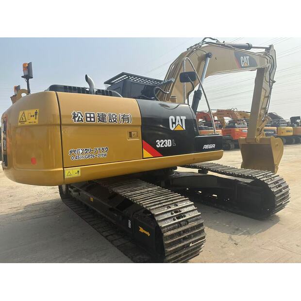 2023 Caterpillar 323DL-43733532