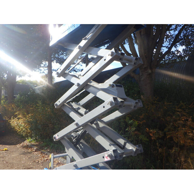 2008 جيني GS-1932-43752108