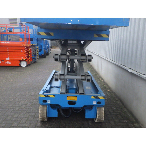 2001 Genie GS-2046-43752146