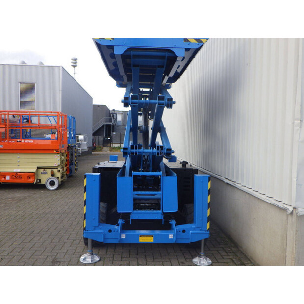 2014 Genie GS-2669RT-43752211