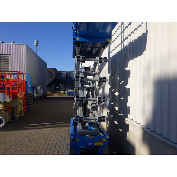 2014 Genie GS-3232-43752240