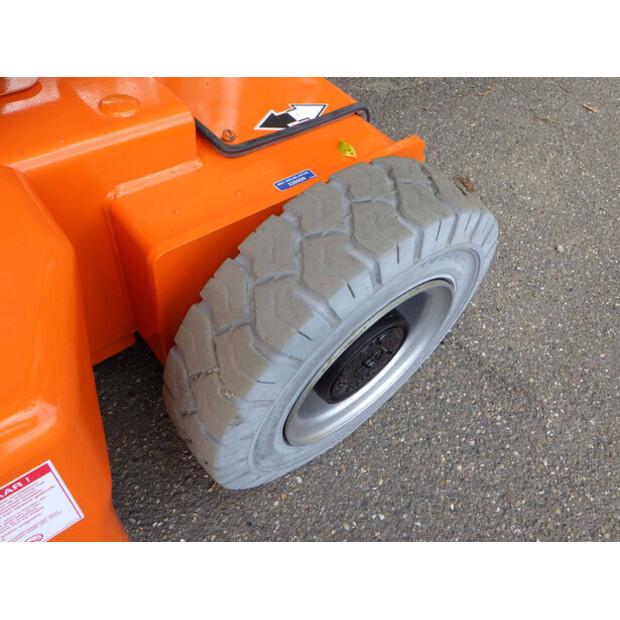 2014 JLG E400AJPN-43752305