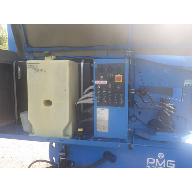 2014 Genie S-45-43752334