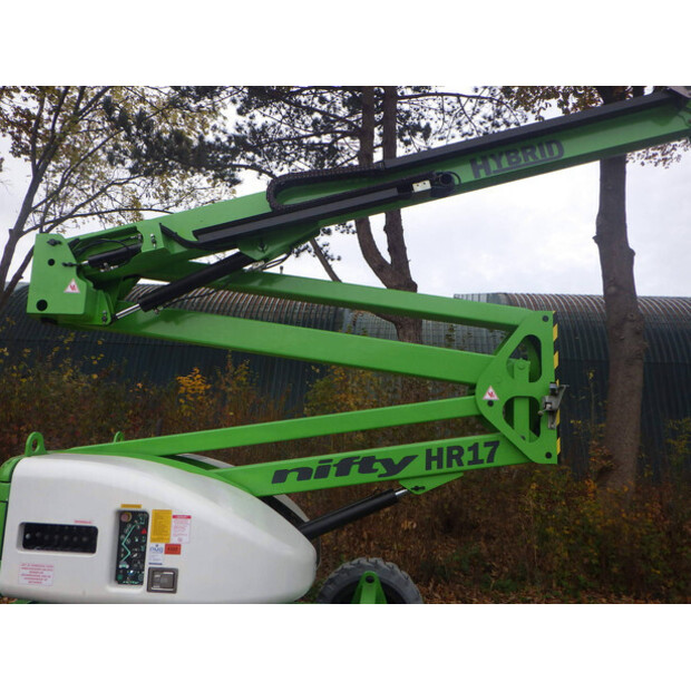 2014 NIFTY HR17HYB-43752374