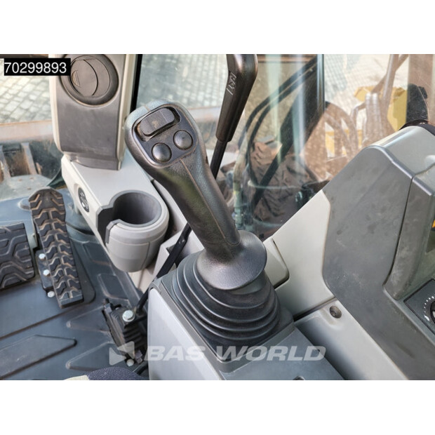 2018 كاتربيلر 335FL CR-43752617