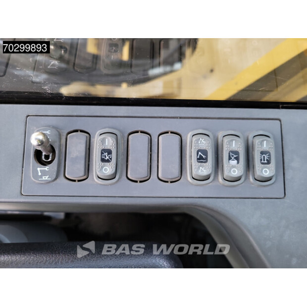 2018 كاتربيلر 335FL CR-43752621