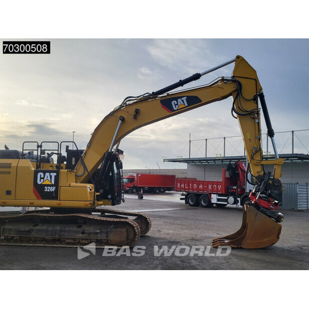 2018 كاتربيلر 326FL-43752636