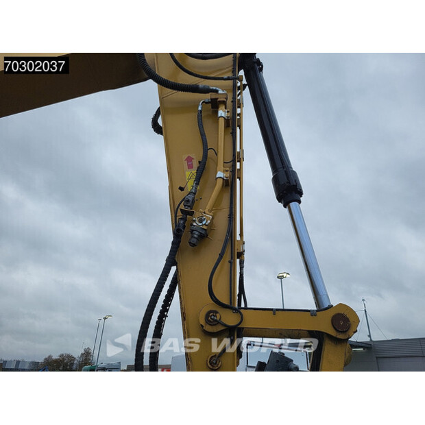 2018 كاتربيلر 323-43752702