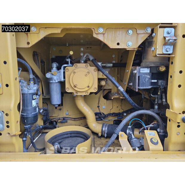 2018 كاتربيلر 323-43752721