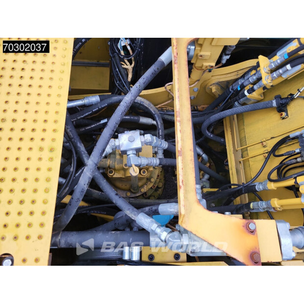 2018 كاتربيلر 323-43752722