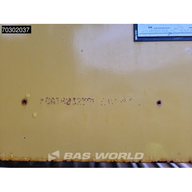 2018 كاتربيلر 323-43752748