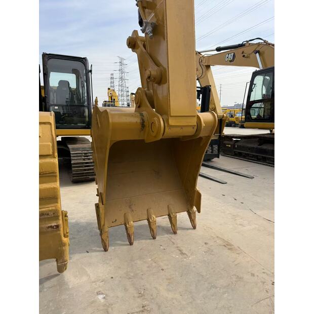 2024 كاتربيلر 326D-43753246