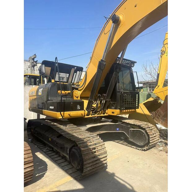 2023 Caterpillar 329D2L-43753285