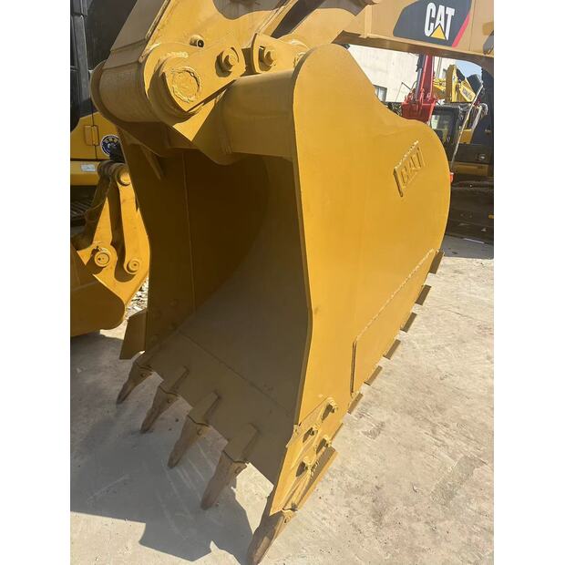 2023 Caterpillar 329D2L-43753291