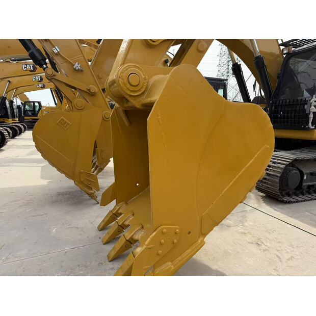 2023 كاتربيلر 330CL-43753311