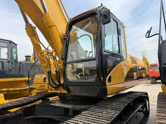 صورة ل حفارات مجنزرة 2023 كاتربيلر 330CL