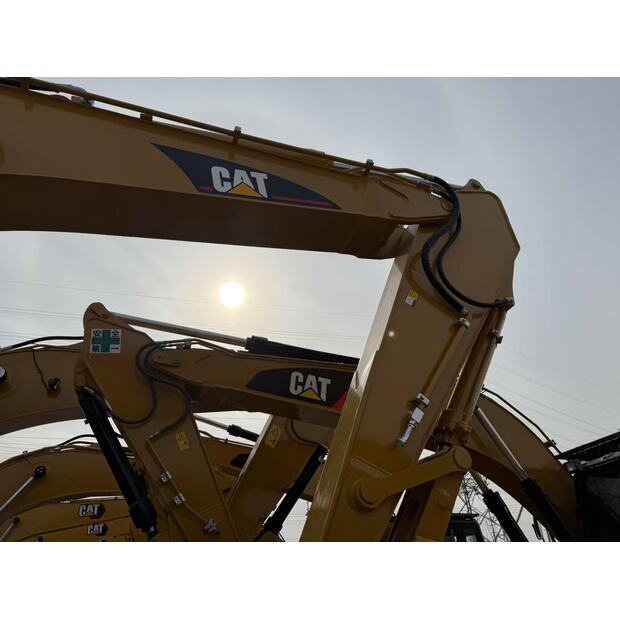 2023 كاتربيلر 330CL-43753314