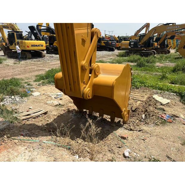 2024 Caterpillar 330D2-43753340