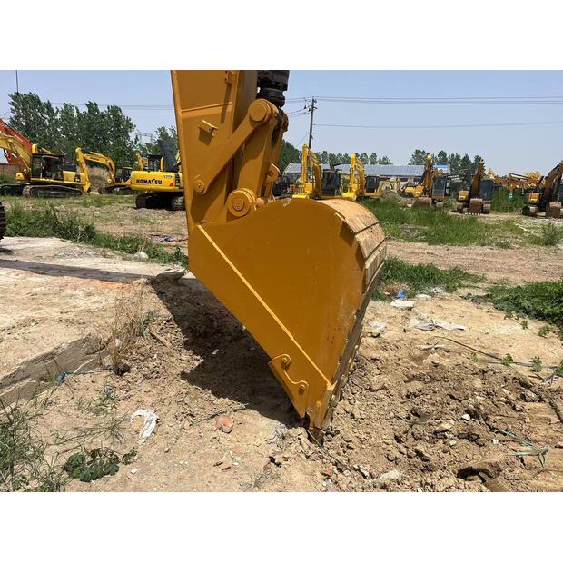 2024 Caterpillar 330D2-43753341