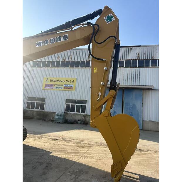 2024 Caterpillar 330D2L-43753344