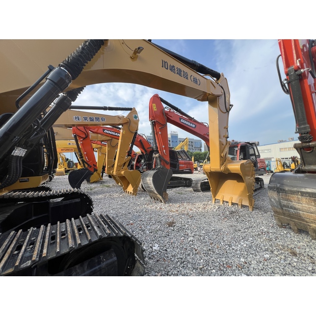 2023 Caterpillar 336D2-43753392