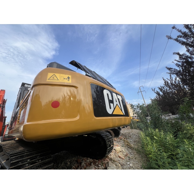 2023 Caterpillar 336D2-43753395