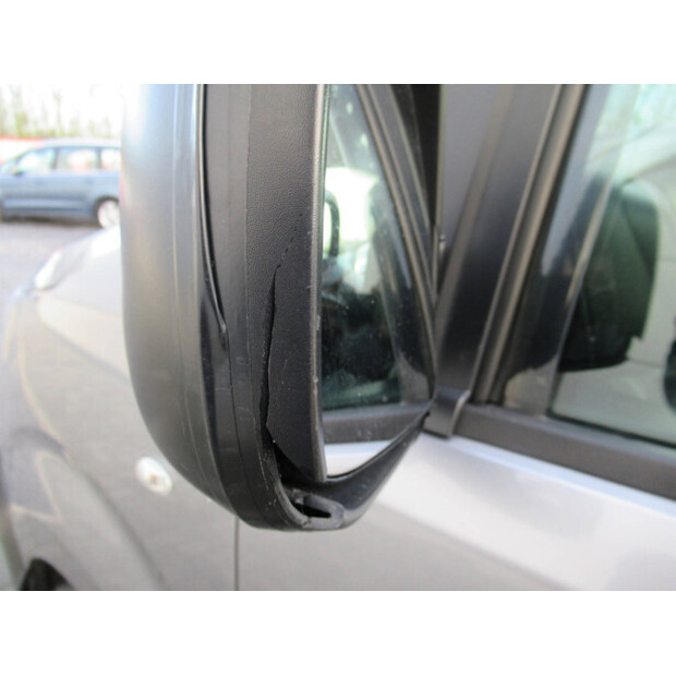 2019 Peugeot Expert-43755150