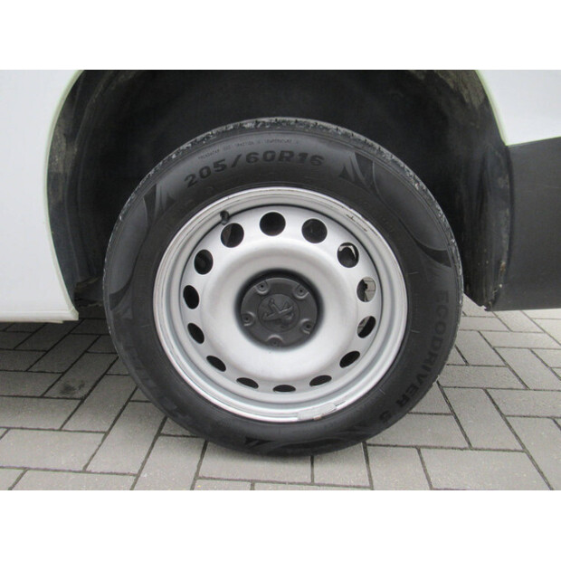 2023 Peugeot PARTNER-43755212