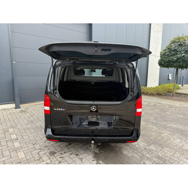 2020 Mercedes-Benz V-Klasse-43755259