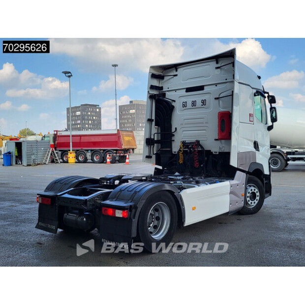 2020 Renault OTHERS-43755886