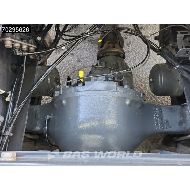 2020 Renault OTHERS-43755896