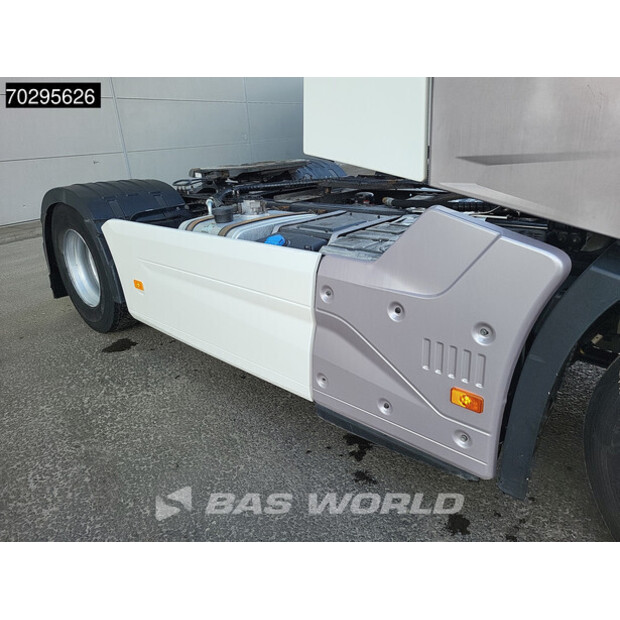 2020 Renault OTHERS-43755899