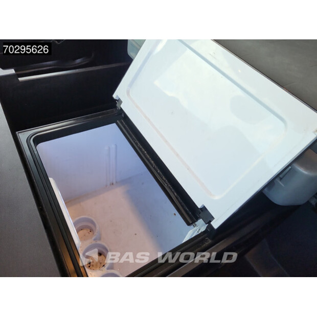 2020 Renault OTHERS-43755908