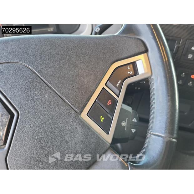 2020 Renault OTHERS-43755911