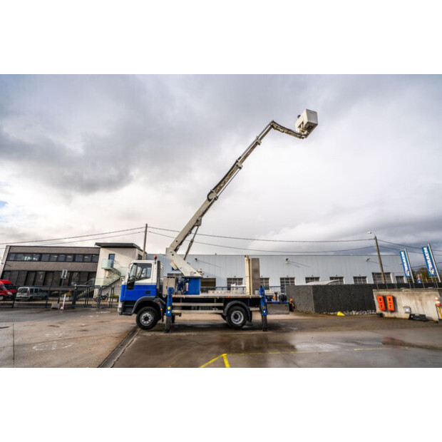 1997 ايفكو 130E18-43757103