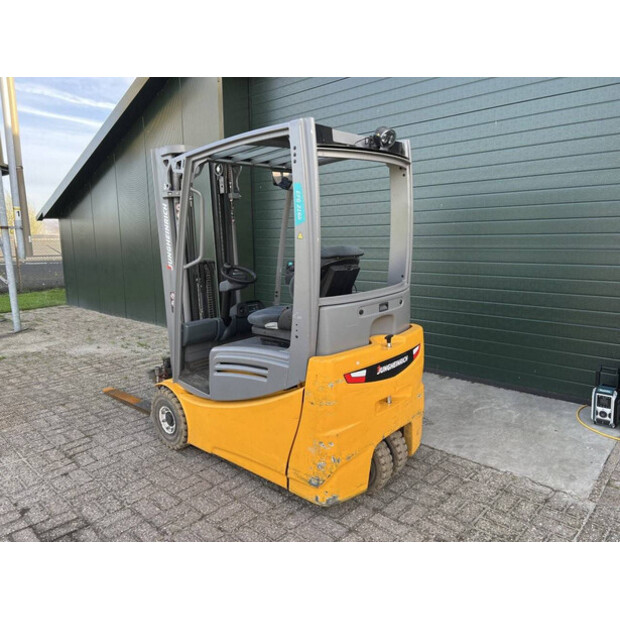 2018 Jungheinrich EFG216K-43757161