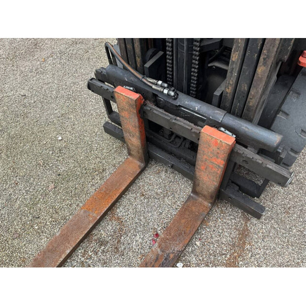 2001 Toyota 42-7FGF25-43757458