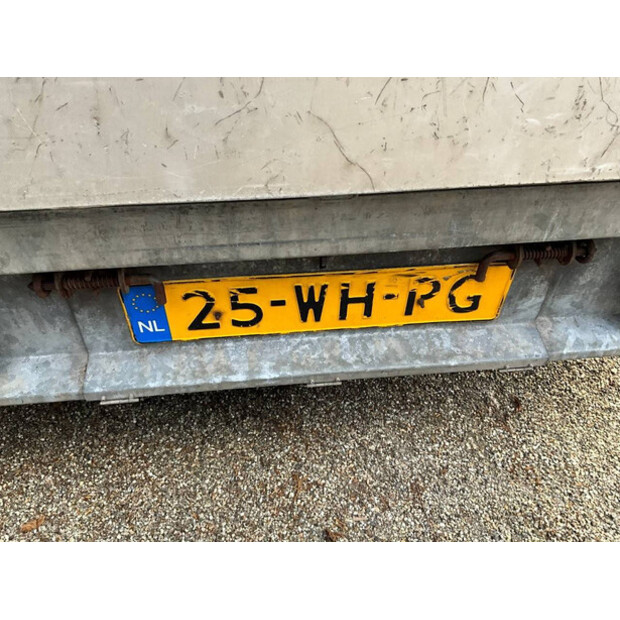 2011 Henra PL2-43757718