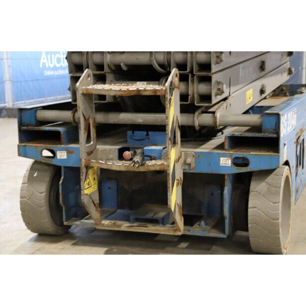 2014 جيني GS-2046-43758357