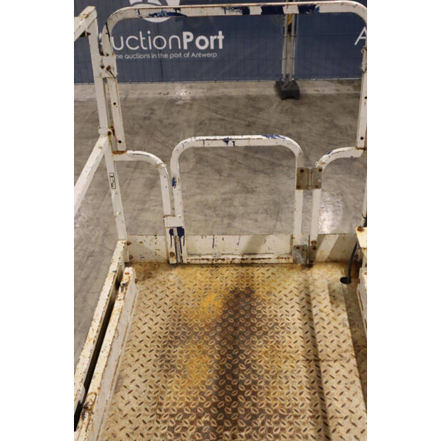 2016 جيه ال جي 2646ES-43758702