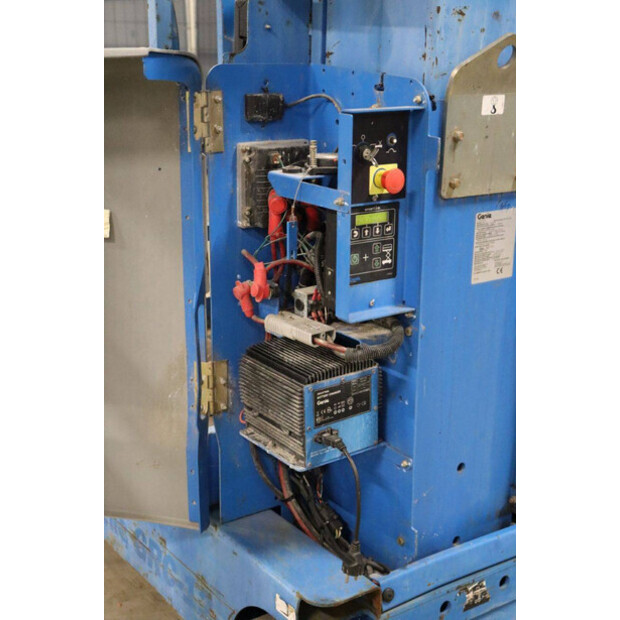 2016 جيني GRC-12-43758767