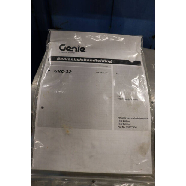 2016 جيني GRC-12-43758774