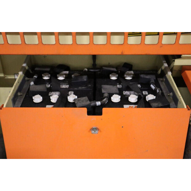 2017 جيه ال جي 4069LE-43758876