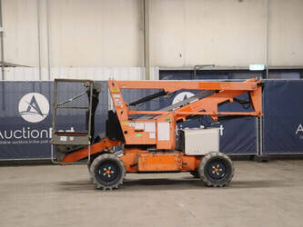 صورة ل 2014 نيفتيليفت HR12DE