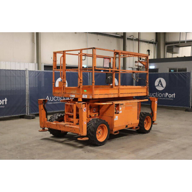 2015 SkyJack SJ6826RT-43758939