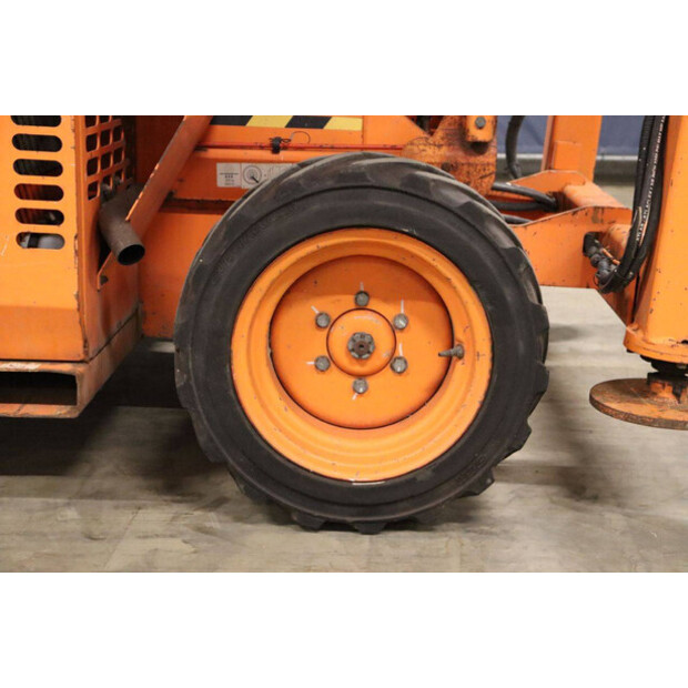 2015 SkyJack SJ6826RT-43758947