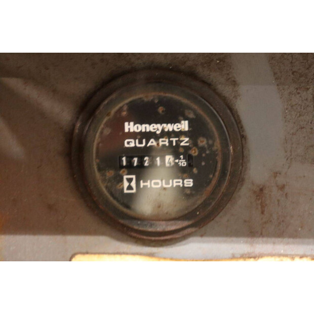 2015 SkyJack SJ6826RT-43758955