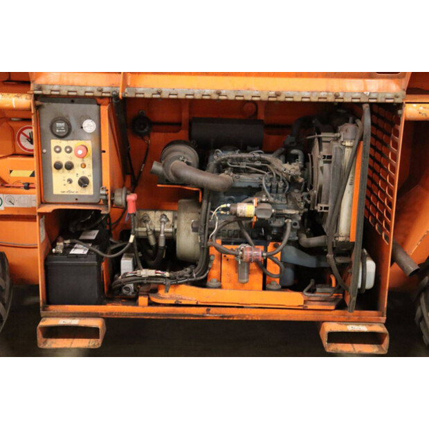 2015 SkyJack SJ6826RT-43758957