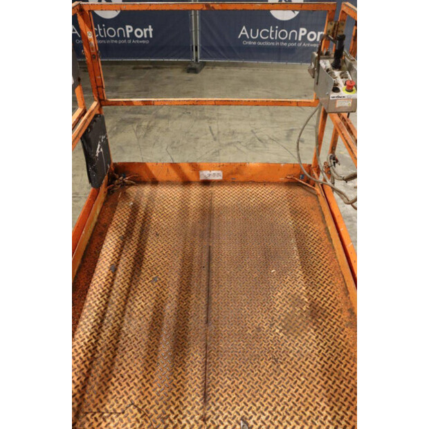 2015 SkyJack SJ6826RT-43758960